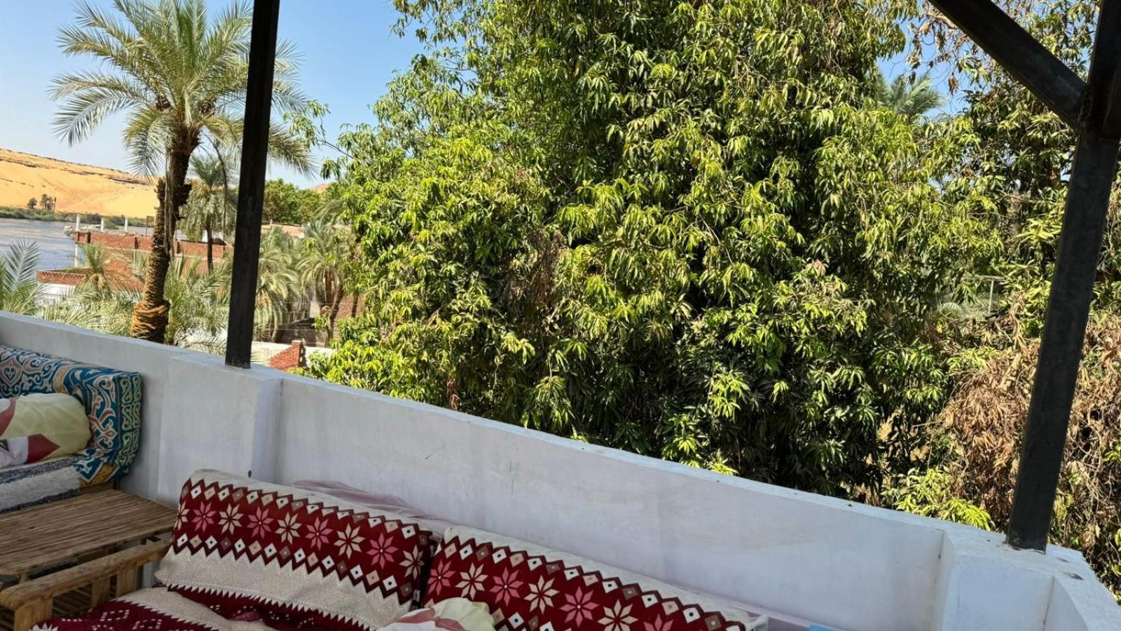 Seko Kato Nile View Hostel Aswan Exterior photo