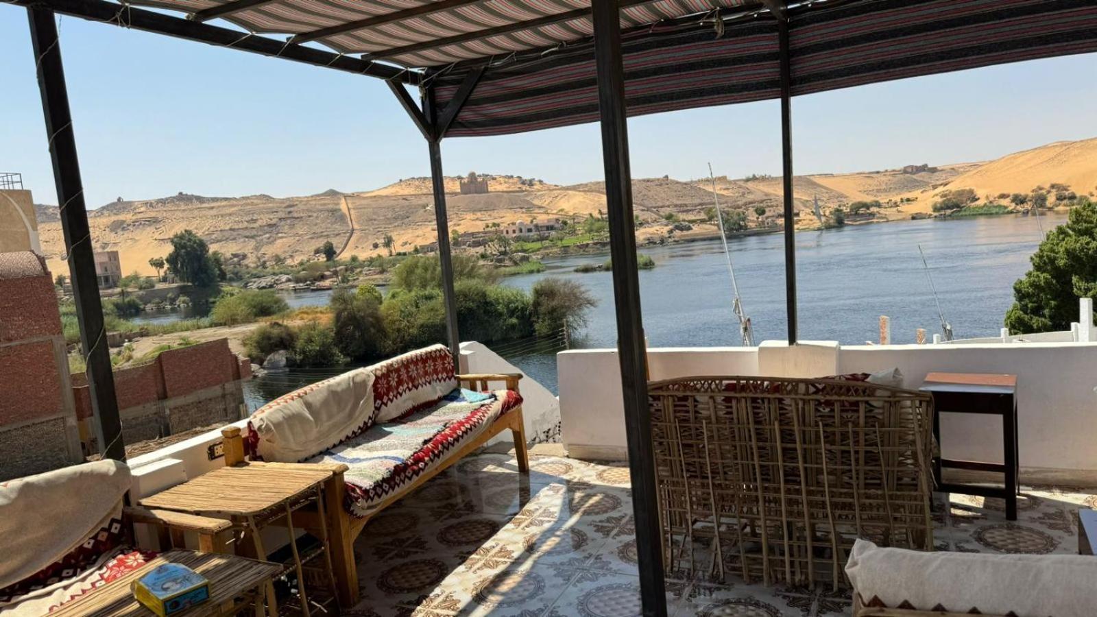 Seko Kato Nile View Hostel Aswan Exterior photo