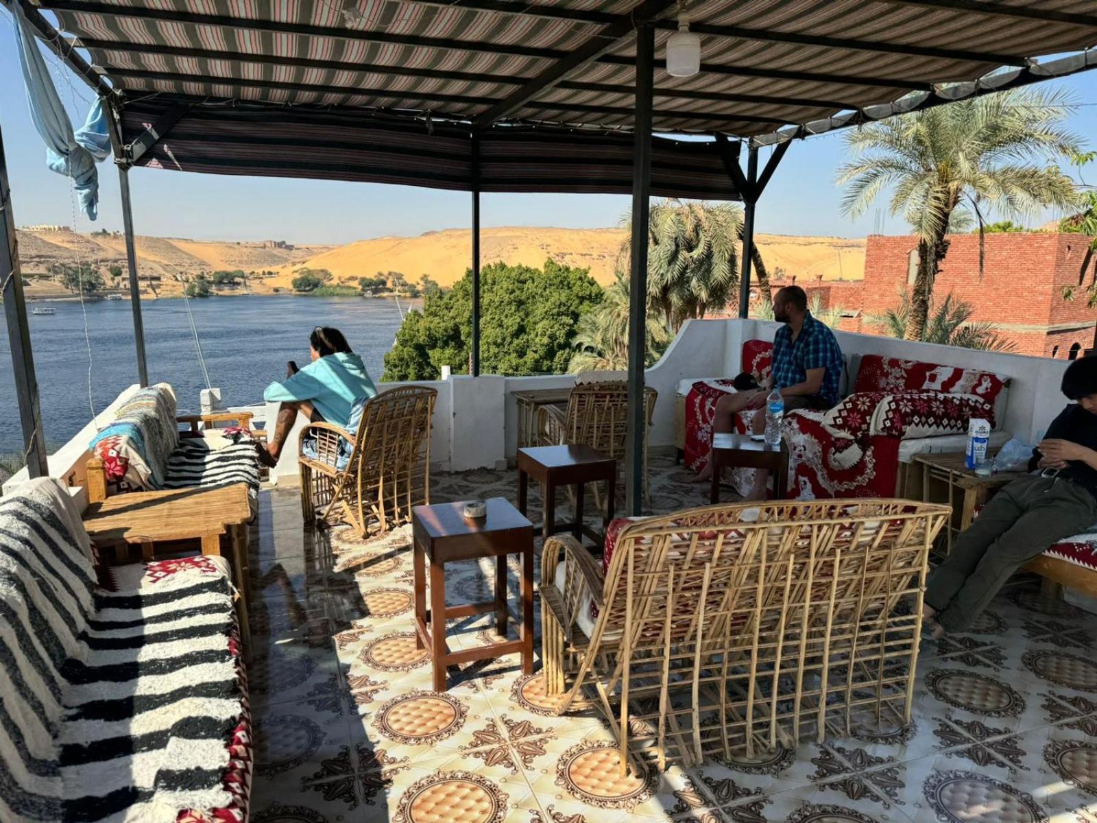 Seko Kato Nile View Hostel Aswan Exterior photo